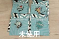 SHINee 10周年 ピンバッジ 4点セット 2025年最新】shinee 10周年 ピンバッジの人気アイテム - メルカリ