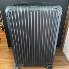 リモワ　RIMOWA essential M BLACKのサムネイル