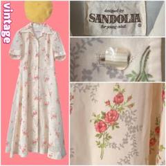 昭和レトロポップ︎✦︎ヴィンテージ古着︎✦︎白 ピンク花柄