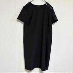 ZARA 肩ジップ半袖ブラックワンピース　背面プリーツ　SからM相当のサムネイル