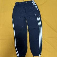 adidas ジョガーパンツ 黒 3本ライン