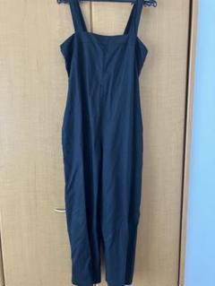 ユニクロ　黒 リネンブレンド サロペット オールインワン　未使用