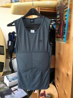 O&E RIB GUARD PADDED VEST Sサイズ - メルカリ