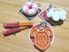 ミニチュア ディズニー ストラップの中古 未使用品を探そう メルカリ