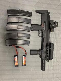 注目の福袋をピックアップ！ 東京マルイmp7a1改マガジンバッテリー付き トイガン