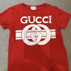 GUCCI 赤 ロゴ Tシャツ キッズ　10y GUCCI 赤 ロゴ Tシャツ キッズ 10y - メルカリ