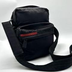 美品✨プラダ　ナイロン　ショルダーバッグ　スポーツ　ブラック　アマゾン型のサムネイル