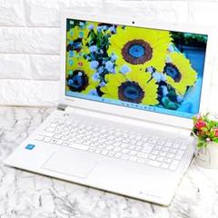 美品✨Windows11✨新品SSD✨カメラ付き薄型ノートパソコン白✨オフィス付