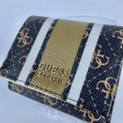 【未使用】【タグ付き】GUESS コーデリア ロゴ 三つ折り 財布 コンパクト ✨未使用品✨GUESS ゲス 三つ折り財布 がま口 総柄 コンパクト