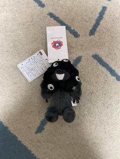 大阪・関西万博　カラビナ付マスコット　ブラックミャクミャク　黒ミャクミャク　座り