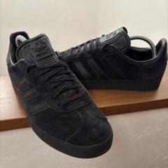 大人気新品 スエード オールブラック GAZELLE adidas 美品 26cm メルカリ - 靴