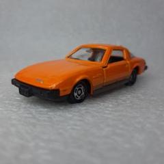 トミカ マツダ サバンナ RX-7 リミテッド 橙 1/60スケール ミニカーのサムネイル