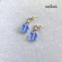 [620]サファイア色チェコガラスフラワーのシンプルピアス ブルー ハンドメイド