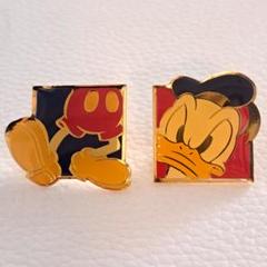 レア•美品】95年ディズニーピンバッジ2個セットミッキーマウス