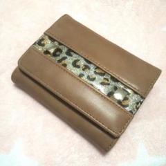 新品 ２つ折り財布 ブラウン 豹柄×スタッズ フェイクレザー レオパード ヒョウ