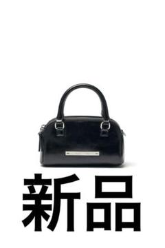 マーティンキム ダブルジッパーミニバッグ 黒 Matin Kim(マーティンキム)のミニバッグが今年の相棒！【BUYMA】