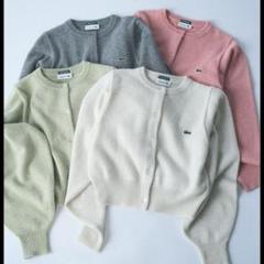 SNIDEL×LACOSTE ラメニットカーディガン　グレー SNIDEL（スナイデル）の「クルーネックラメニットカーディガン