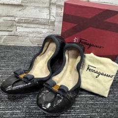 【極美品】Ferragamo ヴァラ バレエシューズ ブラック 23.5cm