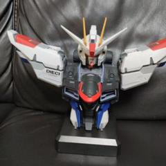 ガンダム 一番くじ　フリーダムガンダム フィギュア　未開封　箱難あり　おまけ付き フリーダムの胸像フィギュアが登場。「一番くじ 機動戦士