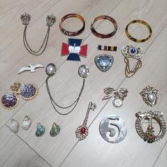 M*o様 ① 遺品整理　アクセサリー　まとめ　昭和レトロ　指輪　ネックレス　ヴィ TINY ORIGINAL ORB ネックレス(ゴールド×レッド)（レディース
