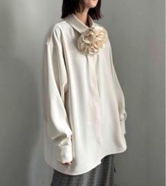 AMERI ROSE CORSAGE BLOUSE