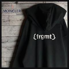 レアアイテム！【Moncler x FRGMT】カートゥーン ロゴパーカー MONCLER モンクレール パーカー フーディー ロゴ 黒 白 ブラック