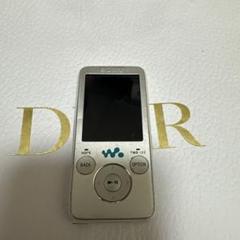 【超美品　新品同様】ソニー ウォークマン　NW-S636F 4GB ゴールド Amazon.co.jp: SONY ウォークマン Sシリーズ 4GB FM付 ホワイト