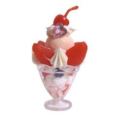 ⭐️早い者勝ち⭐️いちごたくさんパフェ　食品サンプル　置き物　さくらんぼパフェ