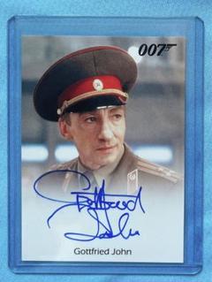007 ゴールデンアイ ウルモフ大佐役 ゴットフリード・ジョン 直筆サインカード