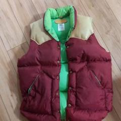 ロッキーマウンテンRocky Mountain Featherbedダウンベスト