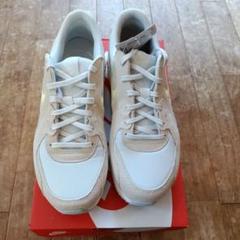 【美品】Nike スニーカー クリーム色 NIKE - Nike スニーカー クリーム色の通販 by ちぃさん278555's