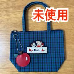 【新品・未使用✨】ファミリア りんごポーチ【ブルー×ネイビーチェック】 新品未使用）ファミリア チェック ポーチ りんご 完売品 - メルカリ
