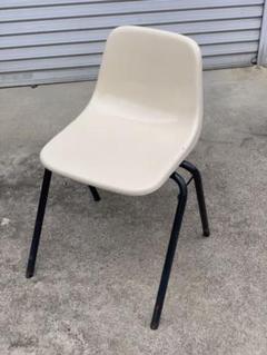 Amiさん専用スタッキングチェア