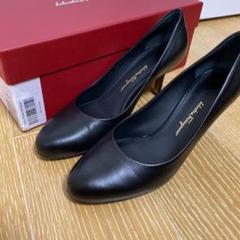 ☆美品☆フェラガモ パンプス 24 黒 金 ロゴ 金具 レディース 靴 ...