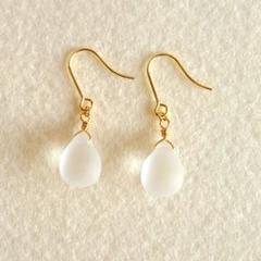 ♥️琥珀糖みたいなクリアブラストのチェコドロップシンプルピアス♪　ハンドメイド
