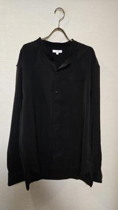 ブラック ノーカラーシャツのサムネイル