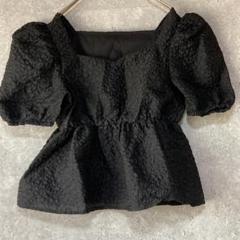 グラマラスガーデン（F）バルーンスリーブブラウス＊ペプラム＊スクエアネック＊黒