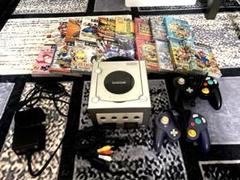 ゲームキューブ 本体 コントローラー2個付き＋ソフト17個付（※動作確認済み）