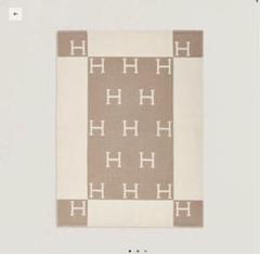 Hermes エルメス✨アヴァロン ブランケット　シルク混　ロゴ　ブルー Hermes エルメス✨アヴァロン ブランケット シルク混 ロゴ ブルー