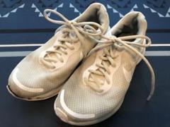 NIKE スニーカー　レボリューション7 ホワイトのサムネイル