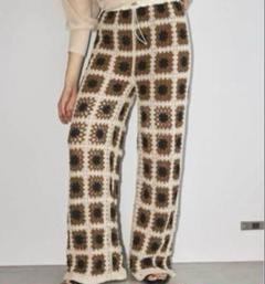 グラニースクエア  サロペット　ハーフパンツ　ズボン　ニットパンツ　手編み グラニースクエア サロペット ハーフパンツ ズボン ニットパンツ