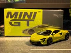 MINI GT 1/64 マクラーレン アルテューラ n°496 絶版のサムネイル
