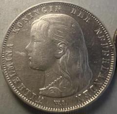 ー品販売  1892年オランダ ウィルヘルミナ女王 メルカリ - 1ギルダー銀貨 コレクション