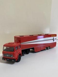 フェラーリF1トランスポーター　1/43 オールドカーズ フェラーリF1トランスポーター 1/43 オールドカーズ - メルカリ