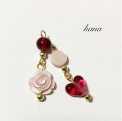 ピンクシェルレッドガラスピアス