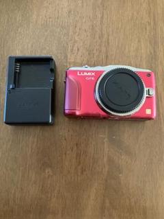 ショット数9700回 LUMIX DMC-GF6 レンズセット 充電器付き ショット数9700回 LUMIX DMC-GF6 レンズセット 充電器付き