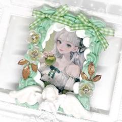 硬質ケーストレカケースホイップデコB8ガーリー黄緑 花ゴールド 天使羽 ミント