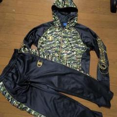 美品　Champion 迷彩 フード付きジャージ