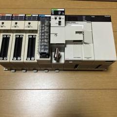 オムロンシーケンサ　C200HG 1式　中古 thumb_708062-1.jpg