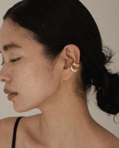 男性に人気！ l'oro ダイヤモンドイヤカフ未使用品LORO アクセサリー